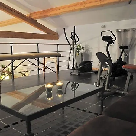 La Des Delices Bed & Breakfast